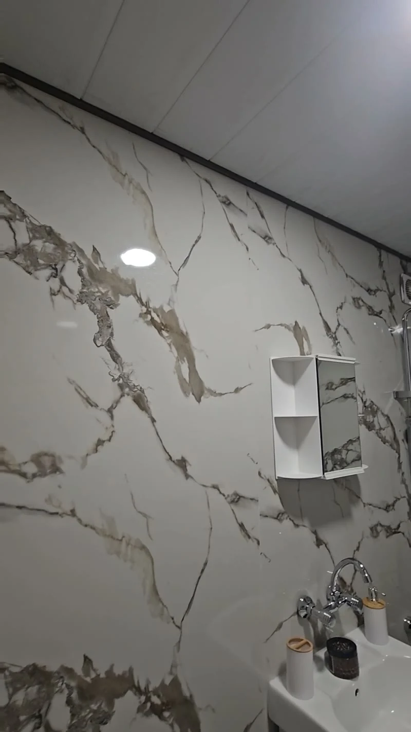 Банята изглежда като от списание